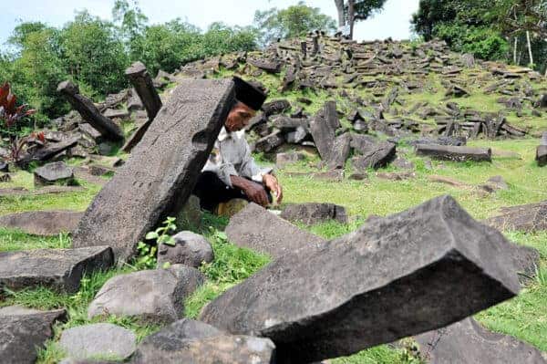 Gunung Padang site, Java. Source: Jakarta Globe 20141028