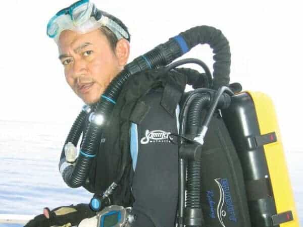 Erbprem Vatcharangkul, Director of Underwater Archaeology at the Fine Arts Department. The Nation, 20120213