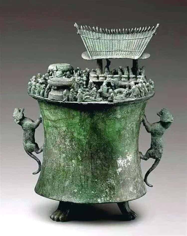 Bronze container of the Dian Kingdom. Source: Shine News 20211207