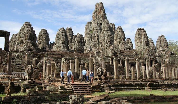 APSARA Authority is to organize visiting circuits in Angkor Thom to ...